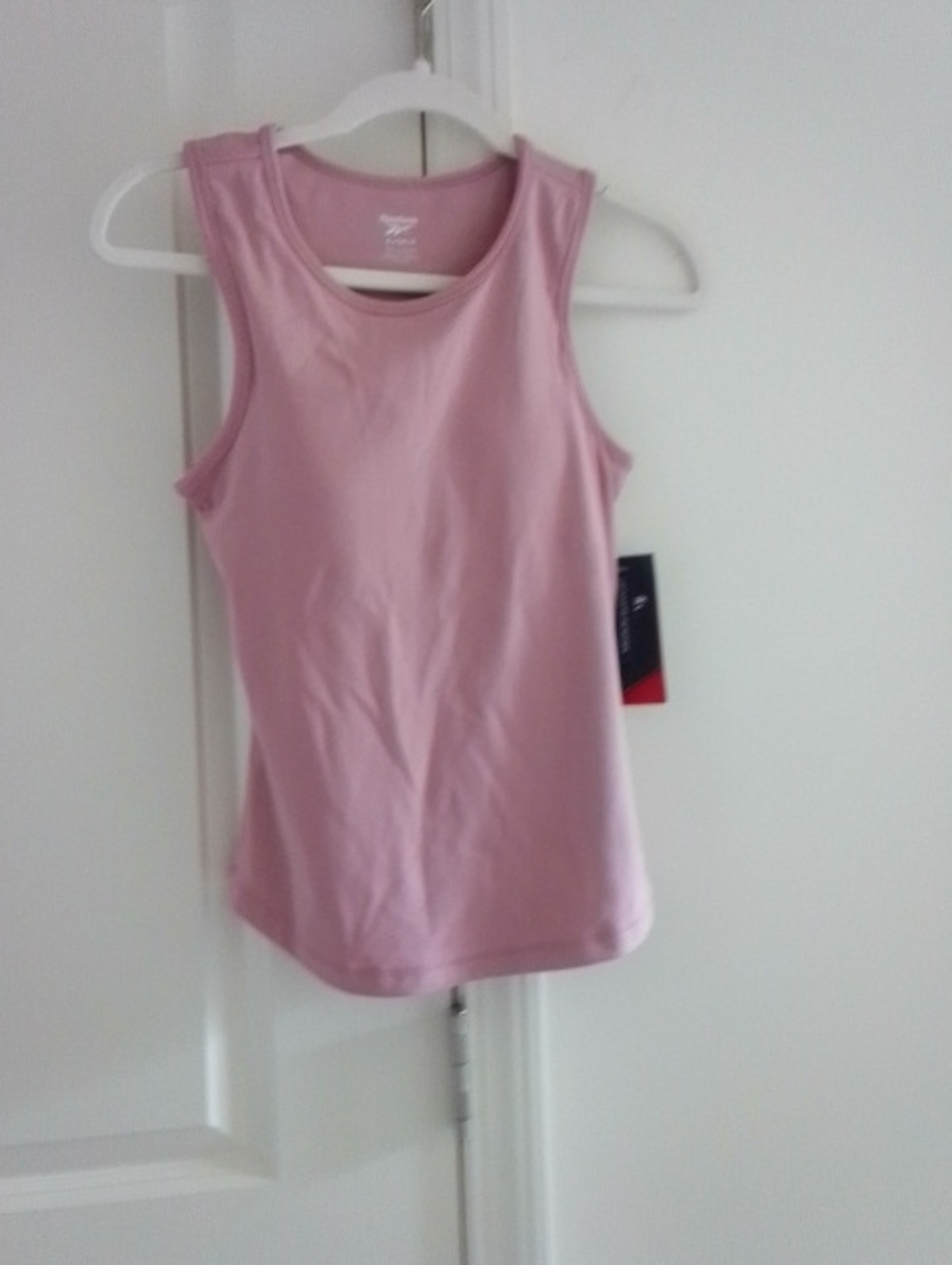 Women’s Sleeveless Tank Top - Light Pink